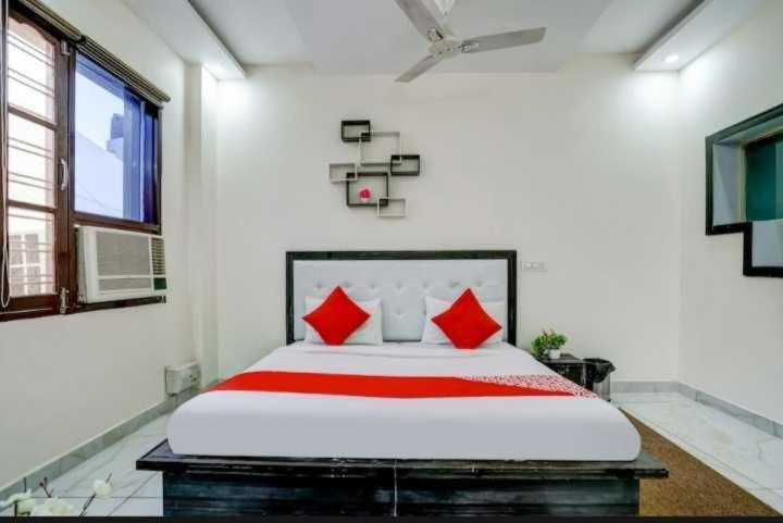 Hotel O Seventy Stay In Sohāna Extérieur photo